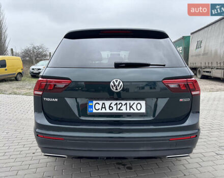 Зелений Фольксваген Тігуан, об'ємом двигуна 2 л та пробігом 160 тис. км за 16700 $, фото 4 на Automoto.ua