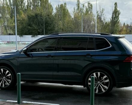 Зеленый Фольксваген Тигуан, объемом двигателя 2 л и пробегом 50 тыс. км за 26800 $, фото 3 на Automoto.ua