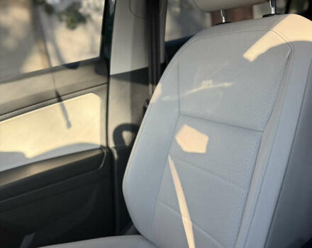 Зелений Фольксваген Тігуан, об'ємом двигуна 2 л та пробігом 52 тис. км за 26000 $, фото 5 на Automoto.ua