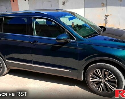 Зеленый Фольксваген Тигуан, объемом двигателя 2 л и пробегом 123 тыс. км за 21800 $, фото 1 на Automoto.ua