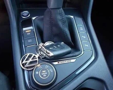 Зеленый Фольксваген Тигуан, объемом двигателя 2 л и пробегом 54 тыс. км за 11200 $, фото 11 на Automoto.ua