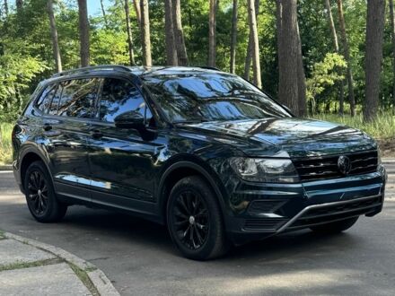 Фольксваген Тигуан 2017 в Черкассах на Automoto.ua Зеленый Фольксваген Тигуан, объемом двигателя 2 л и пробегом 139 тыс. км за 20500 $, фото 1 на Automoto.ua