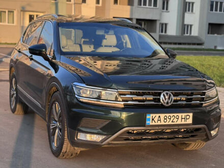 Зелений Фольксваген Тігуан, об'ємом двигуна 1.98 л та пробігом 102 тис. км за 20000 $, фото 1 на Automoto.ua