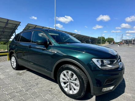 Фольксваген Тигуан 2019 в Благовещенское (Ульяновка) на Automoto.ua Зеленый Фольксваген Тигуан, объемом двигателя 1.98 л и пробегом 47 тыс. км за 18750 $, фото 1 на Automoto.ua