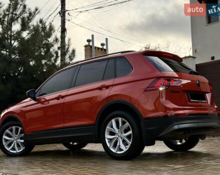 Оранжевый Фольксваген Тигуан, объемом двигателя 1.98 л и пробегом 161 тыс. км за 23900 $, фото 22 на Automoto.ua