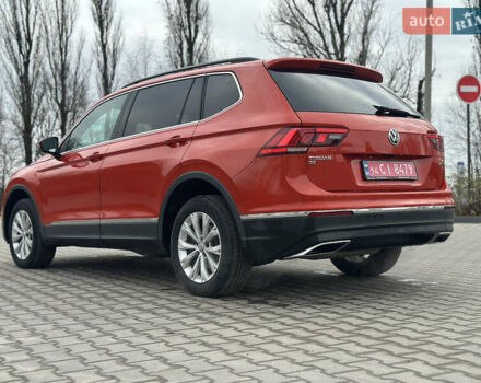 Оранжевый Фольксваген Тигуан, объемом двигателя 2 л и пробегом 143 тыс. км за 16700 $, фото 10 на Automoto.ua