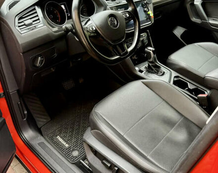 Помаранчевий Фольксваген Тігуан, об'ємом двигуна 1.98 л та пробігом 176 тис. км за 16690 $, фото 14 на Automoto.ua