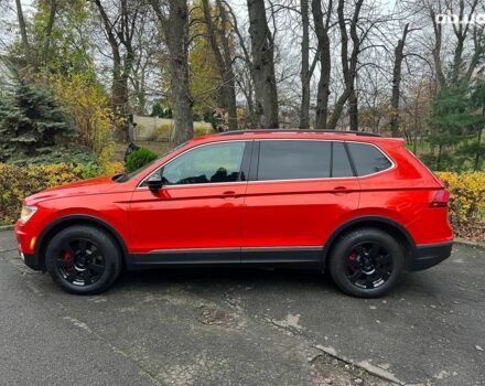Оранжевый Фольксваген Тигуан, объемом двигателя 2 л и пробегом 176 тыс. км за 17790 $, фото 7 на Automoto.ua