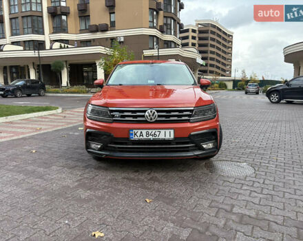 Оранжевый Фольксваген Тигуан, объемом двигателя 1.98 л и пробегом 185 тыс. км за 17700 $, фото 2 на Automoto.ua