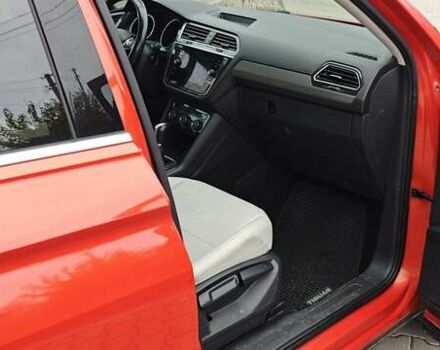 Оранжевый Фольксваген Тигуан, объемом двигателя 1.98 л и пробегом 148 тыс. км за 16200 $, фото 41 на Automoto.ua