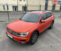 Помаранчевий Фольксваген Тігуан, об'ємом двигуна 1.98 л та пробігом 58 тис. км за 18900 $, фото 11 на Automoto.ua
