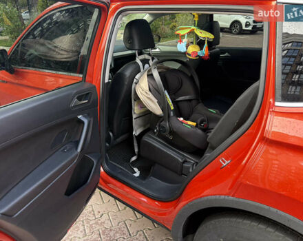 Помаранчевий Фольксваген Тігуан, об'ємом двигуна 1.98 л та пробігом 187 тис. км за 17700 $, фото 5 на Automoto.ua