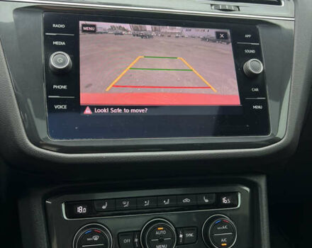 Помаранчевий Фольксваген Тігуан, об'ємом двигуна 1.98 л та пробігом 58 тис. км за 18900 $, фото 34 на Automoto.ua