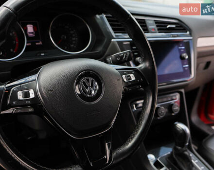 Помаранчевий Фольксваген Тігуан, об'ємом двигуна 2 л та пробігом 146 тис. км за 21000 $, фото 11 на Automoto.ua