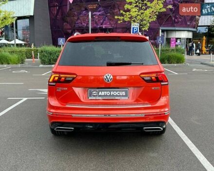 Помаранчевий Фольксваген Тігуан, об'ємом двигуна 1.98 л та пробігом 89 тис. км за 25490 $, фото 5 на Automoto.ua