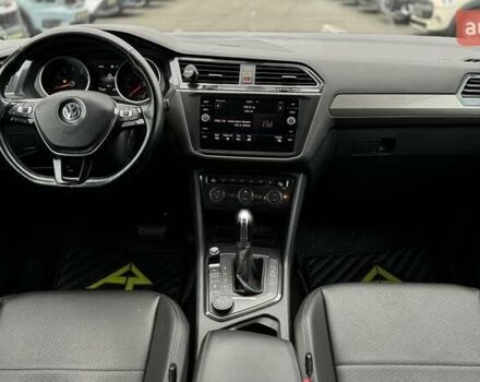 Оранжевый Фольксваген Тигуан, объемом двигателя 1.98 л и пробегом 112 тыс. км за 18999 $, фото 24 на Automoto.ua