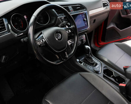 Помаранчевий Фольксваген Тігуан, об'ємом двигуна 2 л та пробігом 146 тис. км за 21000 $, фото 12 на Automoto.ua