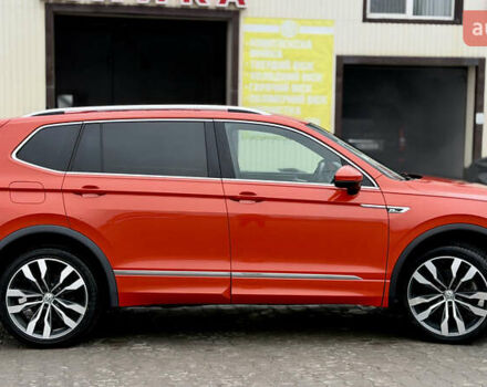 Оранжевый Фольксваген Тигуан, объемом двигателя 2 л и пробегом 152 тыс. км за 25900 $, фото 3 на Automoto.ua