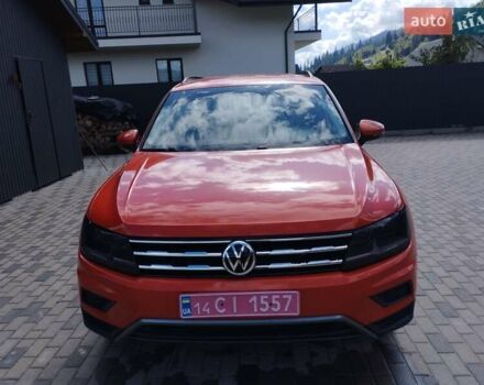 Помаранчевий Фольксваген Тігуан, об'ємом двигуна 1.98 л та пробігом 104 тис. км за 16200 $, фото 1 на Automoto.ua