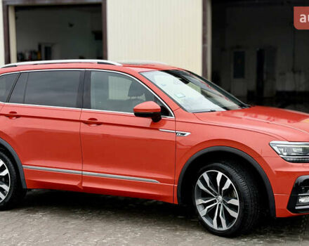 Оранжевый Фольксваген Тигуан, объемом двигателя 2 л и пробегом 152 тыс. км за 25900 $, фото 2 на Automoto.ua