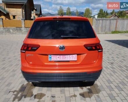Помаранчевий Фольксваген Тігуан, об'ємом двигуна 1.98 л та пробігом 104 тис. км за 16200 $, фото 10 на Automoto.ua