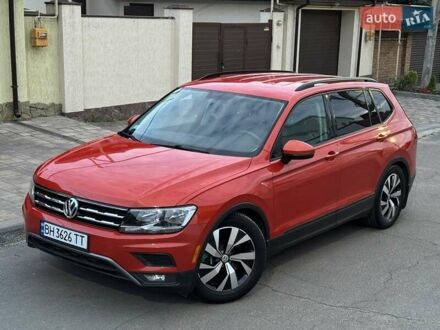 Фольксваген Тігуан 2017 у Одесі на Automoto.ua Помаранчевий Фольксваген Тігуан, об'ємом двигуна 1.98 л та пробігом 159 тис. км за 16900 $, фото 1 на Automoto.ua