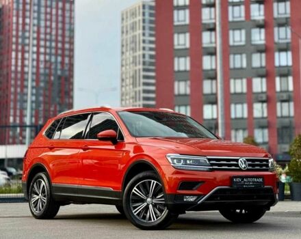 Оранжевый Фольксваген Тигуан, объемом двигателя 2 л и пробегом 46 тыс. км за 22500 $, фото 1 на Automoto.ua