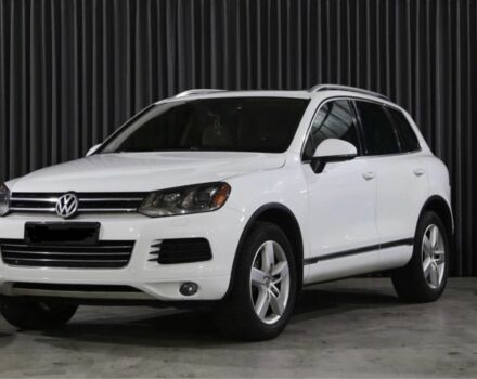 Белый Фольксваген Туарег, объемом двигателя 3 л и пробегом 286 тыс. км за 16900 $, фото 3 на Automoto.ua