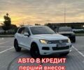 Белый Фольксваген Туарег, объемом двигателя 3 л и пробегом 250 тыс. км за 5013 $, фото 1 на Automoto.ua