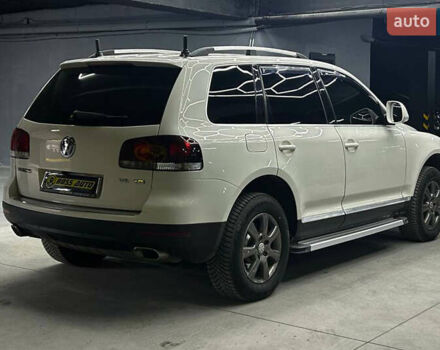 Фольксваген Туарег 2007 у Чернівцях на Automoto.ua Білий Фольксваген Туарег, об'ємом двигуна 2.97 л та пробігом 284 тис. км за 11000 $, фото 5 на Automoto.ua