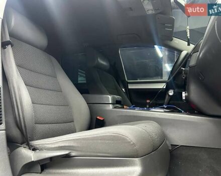 Фольксваген Туарег 2007 у Чернівцях на Automoto.ua Білий Фольксваген Туарег, об'ємом двигуна 2.97 л та пробігом 284 тис. км за 11000 $, фото 6 на Automoto.ua