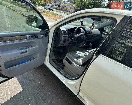 Фольксваген Туарег 2007 у Миколаєві на Automoto.ua Білий Фольксваген Туарег, об'ємом двигуна 3 л та пробігом 226 тис. км за 13100 $, фото 5 на Automoto.ua