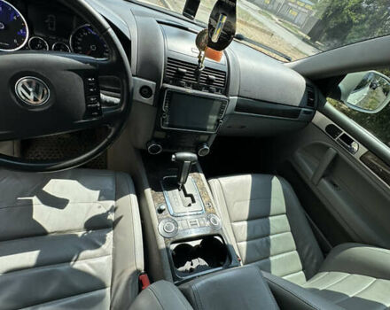 Фольксваген Туарег 2007 у Миколаєві на Automoto.ua Білий Фольксваген Туарег, об'ємом двигуна 3 л та пробігом 226 тис. км за 13100 $, фото 15 на Automoto.ua