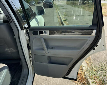 Фольксваген Туарег 2007 у Миколаєві на Automoto.ua Білий Фольксваген Туарег, об'ємом двигуна 3 л та пробігом 226 тис. км за 13100 $, фото 11 на Automoto.ua