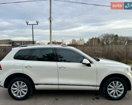 Белый Фольксваген Туарег, объемом двигателя 3 л и пробегом 217 тыс. км за 14650 $, фото 8 на Automoto.ua
