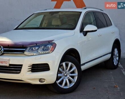 Белый Фольксваген Туарег, объемом двигателя 2.97 л и пробегом 264 тыс. км за 17490 $, фото 10 на Automoto.ua