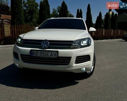 Белый Фольксваген Туарег, объемом двигателя 3.6 л и пробегом 133 тыс. км за 14000 $, фото 4 на Automoto.ua