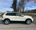 Белый Фольксваген Туарег, объемом двигателя 2.97 л и пробегом 260 тыс. км за 19200 $, фото 13 на Automoto.ua