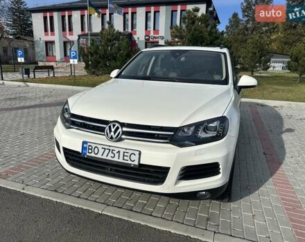 Белый Фольксваген Туарег, объемом двигателя 2.97 л и пробегом 260 тыс. км за 19200 $, фото 3 на Automoto.ua