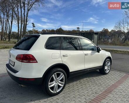 Белый Фольксваген Туарег, объемом двигателя 2.97 л и пробегом 260 тыс. км за 19200 $, фото 14 на Automoto.ua