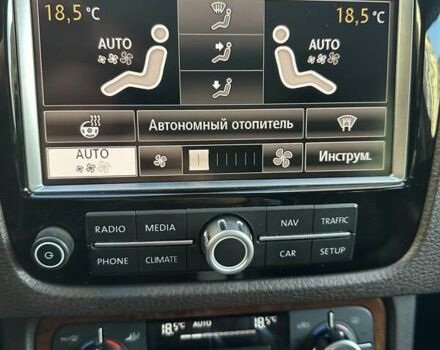 Белый Фольксваген Туарег, объемом двигателя 2.97 л и пробегом 260 тыс. км за 19200 $, фото 34 на Automoto.ua