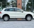 Белый Фольксваген Туарег, объемом двигателя 3 л и пробегом 257 тыс. км за 15490 $, фото 4 на Automoto.ua