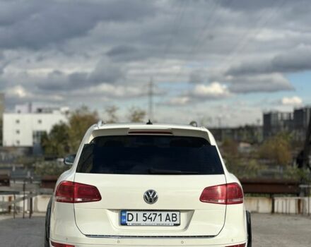 Фольксваген Туарег 2010 в Киеве на Automoto.ua Белый Фольксваген Туарег, объемом двигателя 0 л и пробегом 285 тыс. км за 13500 $, фото 4 на Automoto.ua