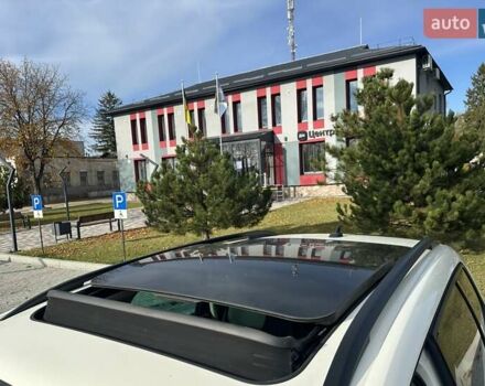 Белый Фольксваген Туарег, объемом двигателя 2.97 л и пробегом 260 тыс. км за 19200 $, фото 18 на Automoto.ua