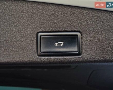 Белый Фольксваген Туарег, объемом двигателя 2.97 л и пробегом 264 тыс. км за 17490 $, фото 39 на Automoto.ua