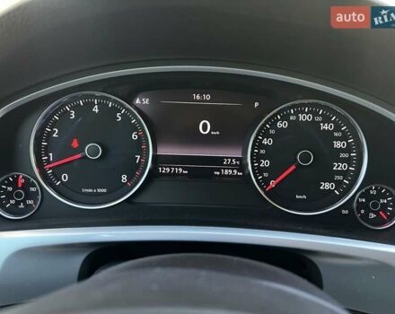 Белый Фольксваген Туарег, объемом двигателя 3.6 л и пробегом 133 тыс. км за 14000 $, фото 11 на Automoto.ua