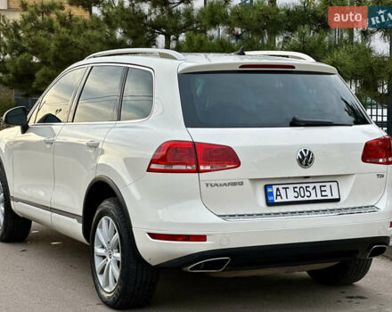 Белый Фольксваген Туарег, объемом двигателя 3 л и пробегом 217 тыс. км за 14650 $, фото 4 на Automoto.ua