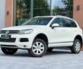 Белый Фольксваген Туарег, объемом двигателя 3 л и пробегом 257 тыс. км за 15490 $, фото 1 на Automoto.ua
