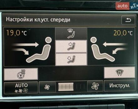 Білий Фольксваген Туарег, об'ємом двигуна 2.97 л та пробігом 257 тис. км за 15490 $, фото 35 на Automoto.ua