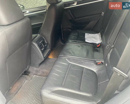 Белый Фольксваген Туарег, объемом двигателя 2.97 л и пробегом 231 тыс. км за 19700 $, фото 7 на Automoto.ua